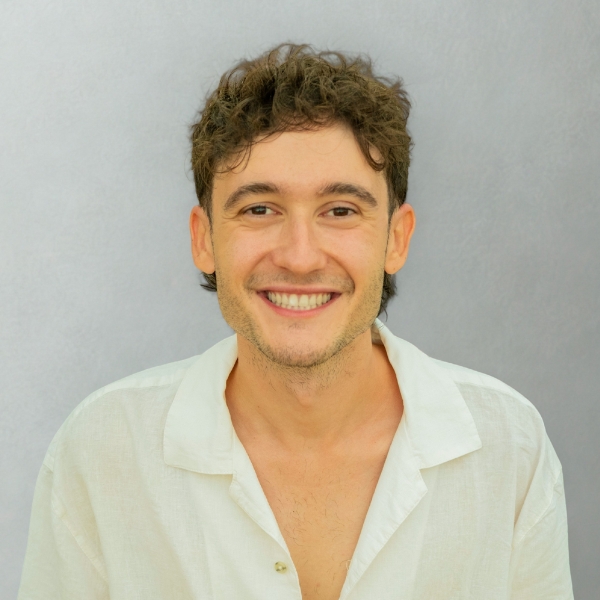 León Álvaro