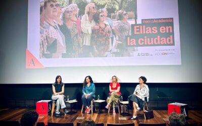 Ellas en la ciudad de Reyes Gallegos